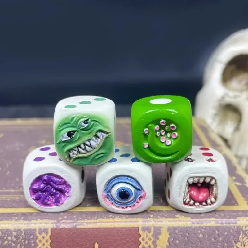 Set Dadu Wajah Monster Resin A - Board Game Dungeons And Dragons ulasan dan harga