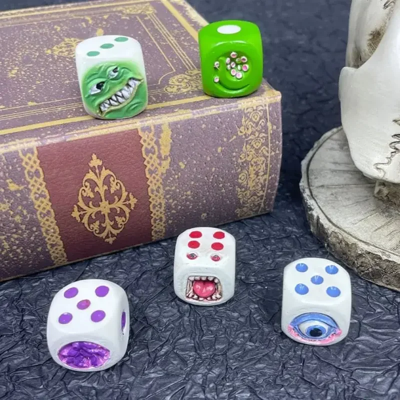 Set Dadu Wajah Monster Resin A - Board Game Dungeons And Dragons ulasan dan harga